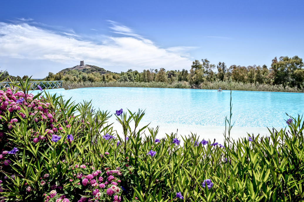 media.Slide_Piscina_2Veridia_Resort_Sardegna