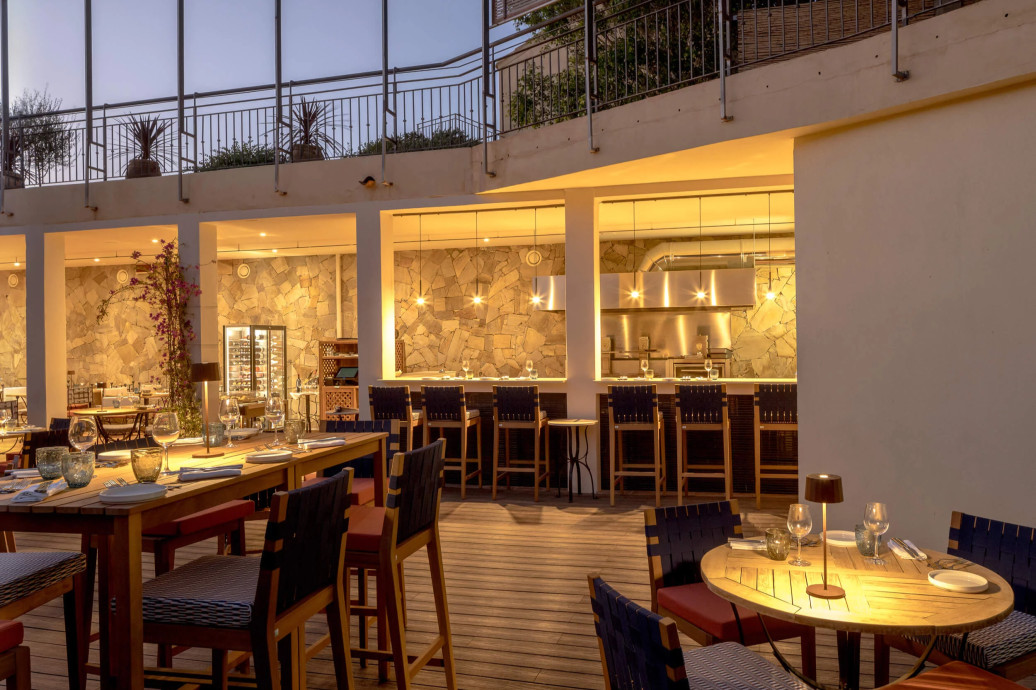 media.CV15A24-00163 (4) (2) (1)