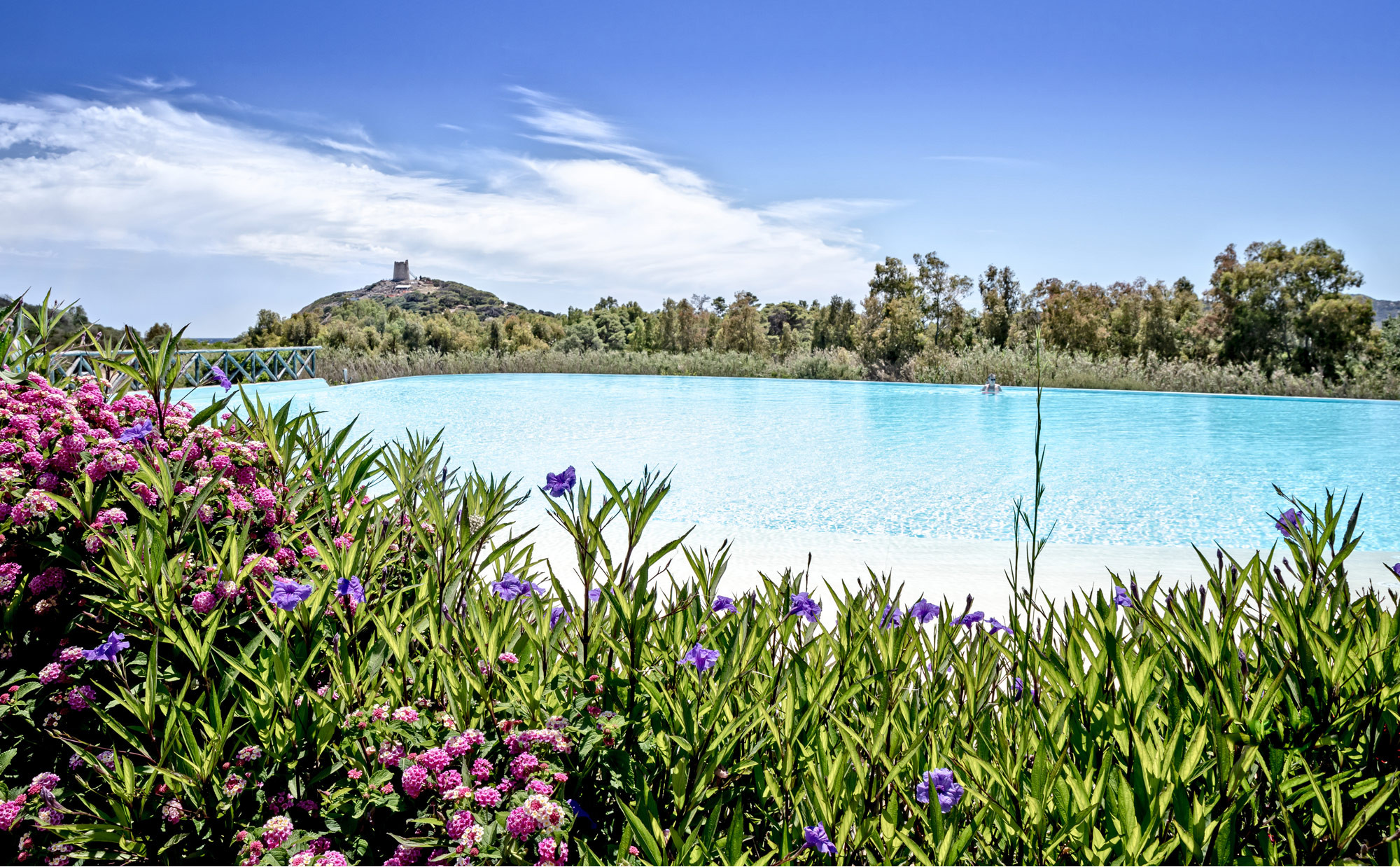 media.Slide_Piscina_2Veridia_Resort_Sardegna